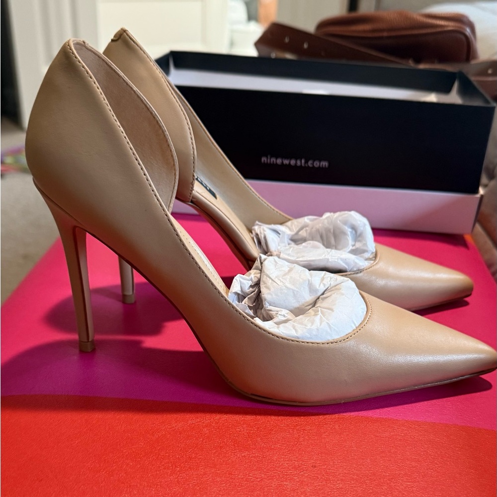 Nine West Light Pink Pumps